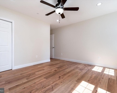 1400 Lower View Court - Photo Thumbnail 21