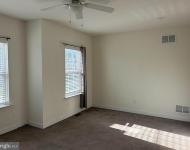 295 Mingo Way - Photo Thumbnail 5