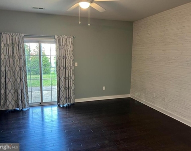 295 Mingo Way - Photo Thumbnail 3