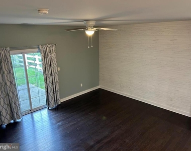 295 Mingo Way - Photo Thumbnail 2
