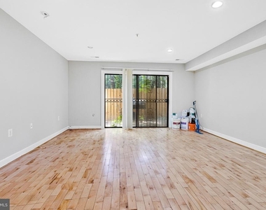 310 Atlantic Street Se - Photo Thumbnail 9