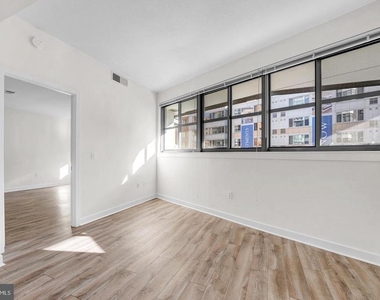 460 New York Nw - Photo Thumbnail 8