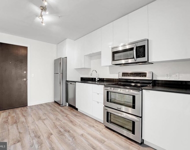 460 New York Nw - Photo Thumbnail 9