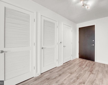 460 New York Nw - Photo Thumbnail 12