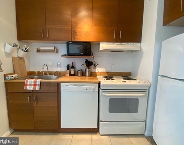 1435 4th Street Sw - Photo Thumbnail 3