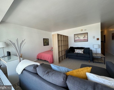 1435 4th Street Sw - Photo Thumbnail 2