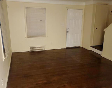 19925 Greenfield Road - Photo Thumbnail 2