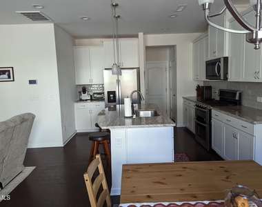 114 White Crane Court - Photo Thumbnail 3