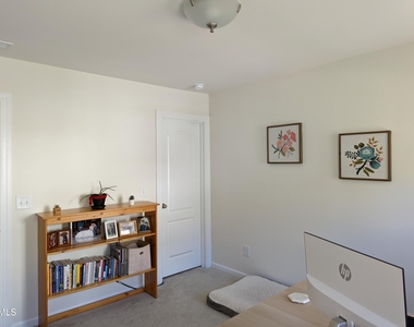114 White Crane Court - Photo Thumbnail 7