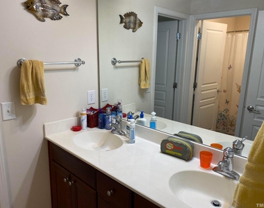 410 Euphoria Circle - Photo Thumbnail 8