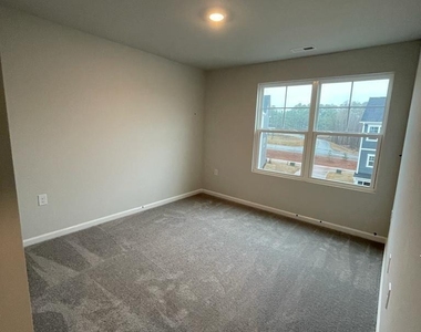 746 Gimari Drive - Photo Thumbnail 6
