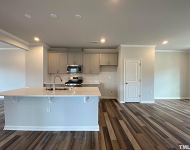 746 Gimari Drive - Photo Thumbnail 10