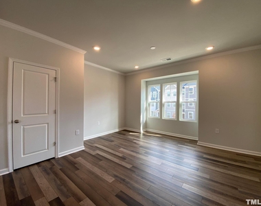 746 Gimari Drive - Photo Thumbnail 11