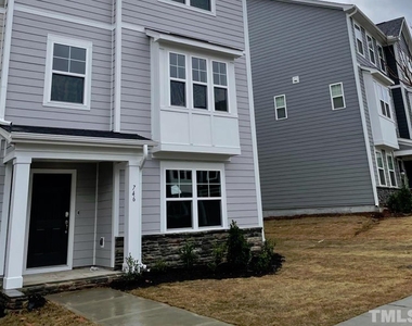 746 Gimari Drive - Photo Thumbnail 1