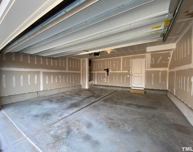 746 Gimari Drive - Photo Thumbnail 15