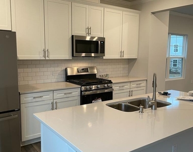 746 Gimari Drive - Photo Thumbnail 3