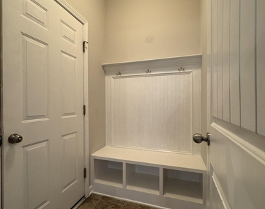 202 Cypress Hill Lane - Photo Thumbnail 11
