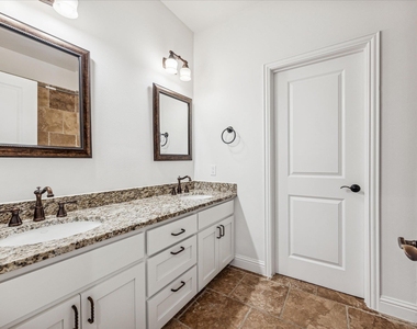 3303 Pecos St - Photo Thumbnail 24