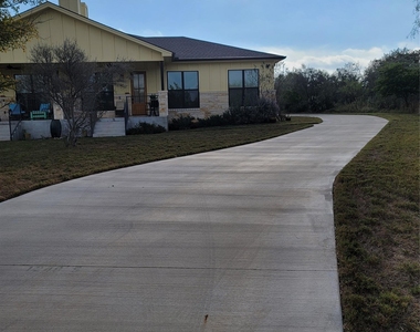 1248 Lake Shore Dr - Photo Thumbnail 5