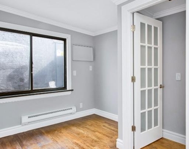 E 13th Street & 1st Ave, New York, NY - Photo Thumbnail 2