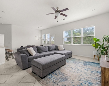 9909 Dalliance Ln - Photo Thumbnail 5