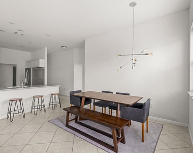 9909 Dalliance Ln - Photo Thumbnail 8