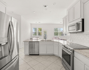 9909 Dalliance Ln - Photo Thumbnail 12