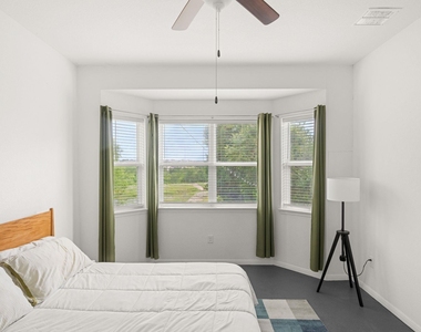 9909 Dalliance Ln - Photo Thumbnail 15