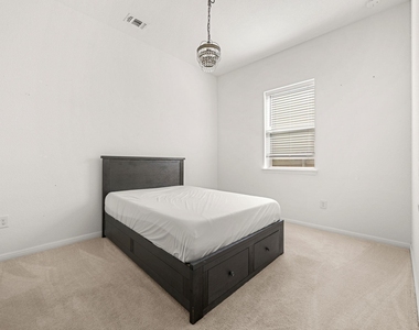 9909 Dalliance Ln - Photo Thumbnail 24