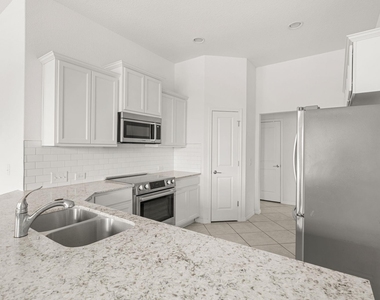 9909 Dalliance Ln - Photo Thumbnail 10