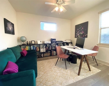 604 Allen St - Photo Thumbnail 11