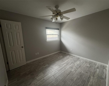 5814 Shreveport Dr - Photo Thumbnail 15