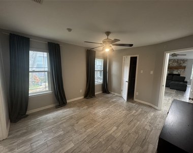 5814 Shreveport Dr - Photo Thumbnail 9