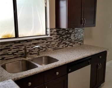 11601 Hidden Quail Dr - Photo Thumbnail 6