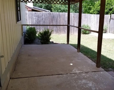 11601 Hidden Quail Dr - Photo Thumbnail 25