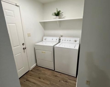 110 Midnight Sun Dr - Photo Thumbnail 8