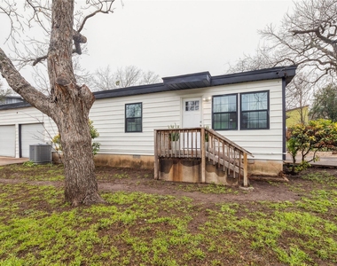 2105 E 17th St - Photo Thumbnail 4