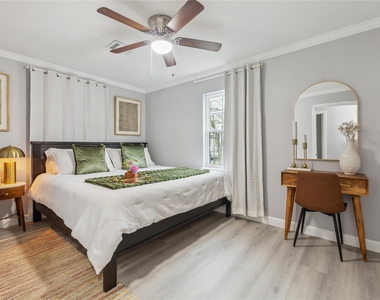 2105 E 17th St - Photo Thumbnail 21