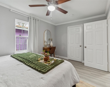 2105 E 17th St - Photo Thumbnail 10
