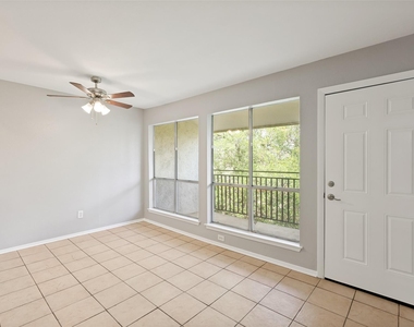 6910 Hart Ln - Photo Thumbnail 3