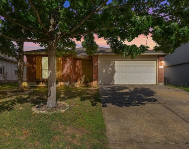 218 Altamont St - Photo Thumbnail 1