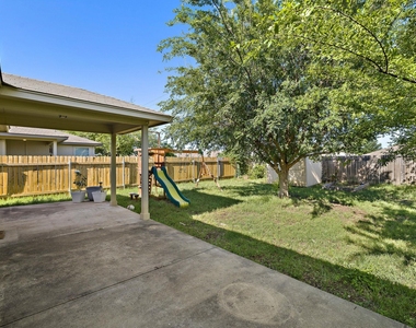 218 Altamont St - Photo Thumbnail 19