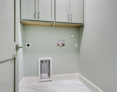 20502 Bonanza St - Photo Thumbnail 7