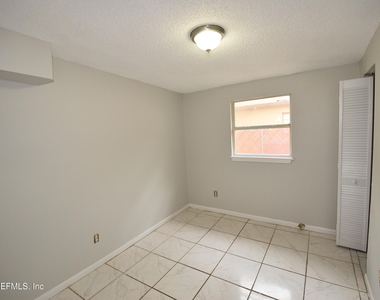 2953 W 9th Street - Photo Thumbnail 9