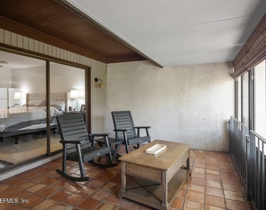 8012 Hollyridge Road - Photo Thumbnail 19