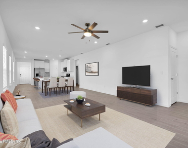 302 Lake Sinclair Street - Photo Thumbnail 11