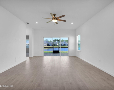 302 Lake Sinclair Street - Photo Thumbnail 12