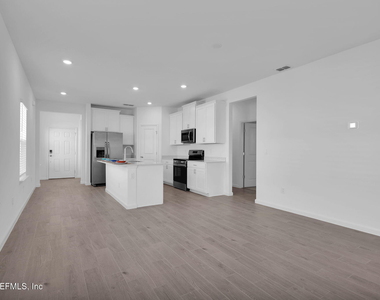 302 Lake Sinclair Street - Photo Thumbnail 10