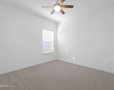 302 Lake Sinclair Street - Photo Thumbnail 15