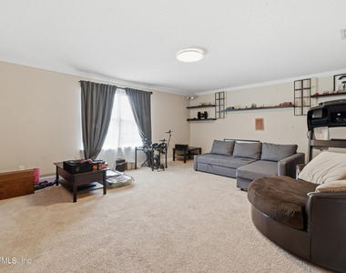 705 W Kings College Drive - Photo Thumbnail 21